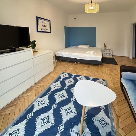 Kalimera - Greek Life Apartment Варшава Екстер'єр фото
